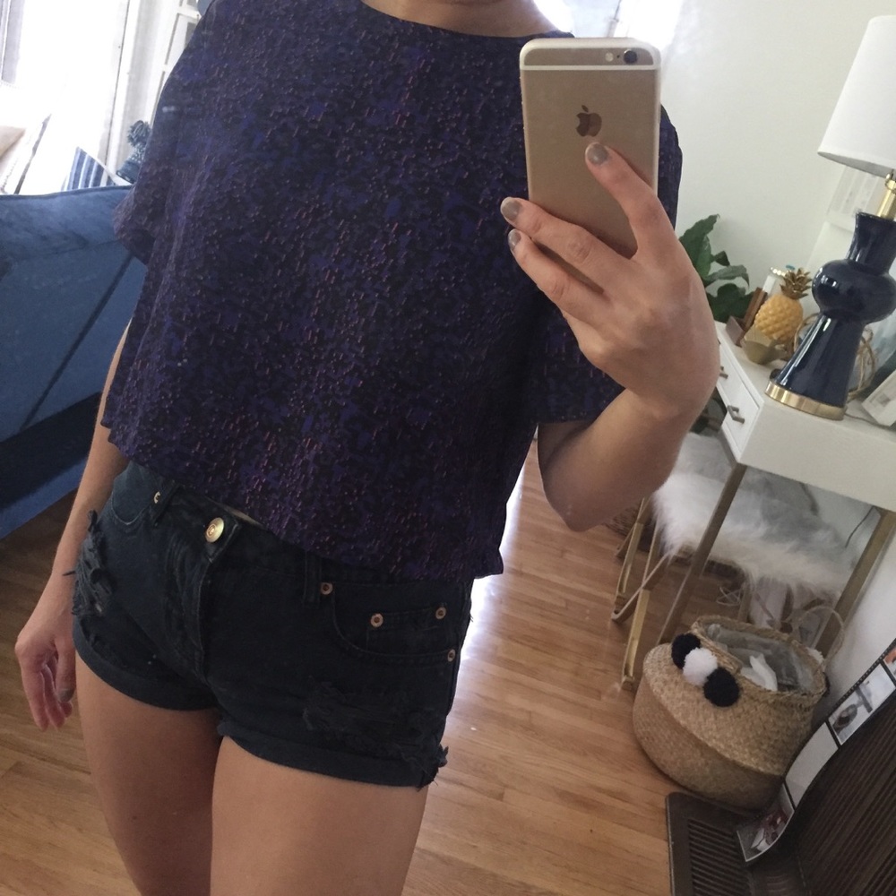 Top - Picture 3 of 5